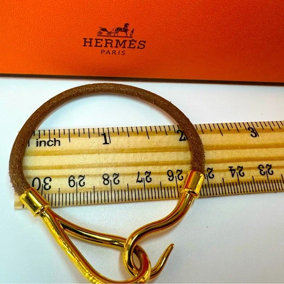 Hermès Suede Hook Bracelet Authentic Gold Plated Hermes Equestrian 1995 Vintage - Picture 3 of 12